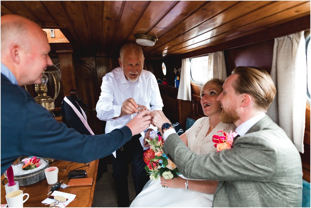Stoer trouwen op eiland de Zaag Krimpen aan den IJssel